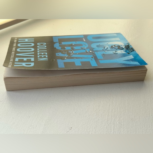 Ugly Love by Colleen Hoover - Picture 4 of 5